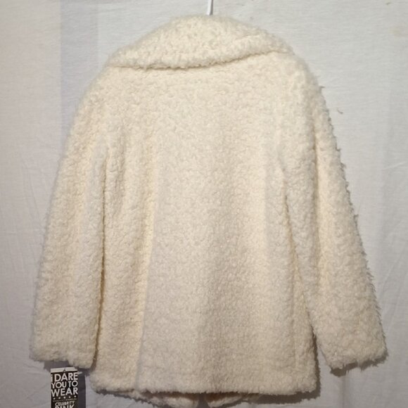 Cream Teddy Jacket, Faux Fur, Oversized Celebrity Pink Sz 4, NWT - Picture 9 of 12